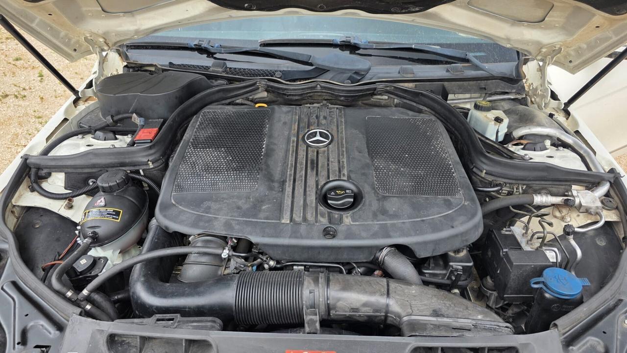 MERCEDES-BENZ C 200 CDI BlueEFFICIENCY 2012 AVANTGARDE E5 € 7.900,00