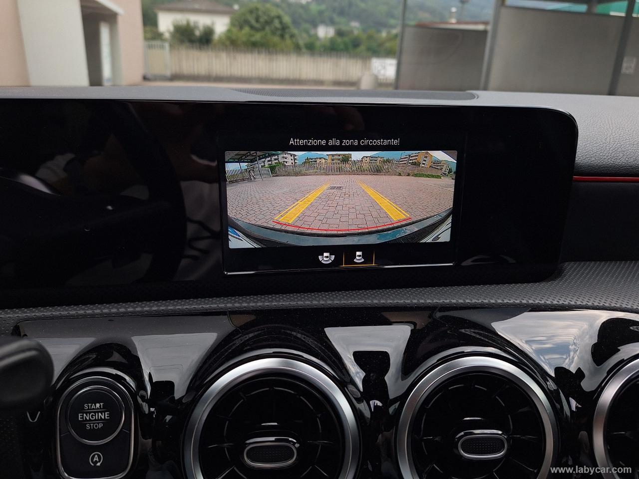 MERCEDES-BENZ A 180 d Automatic Premium AMG NIGHT TETTO
