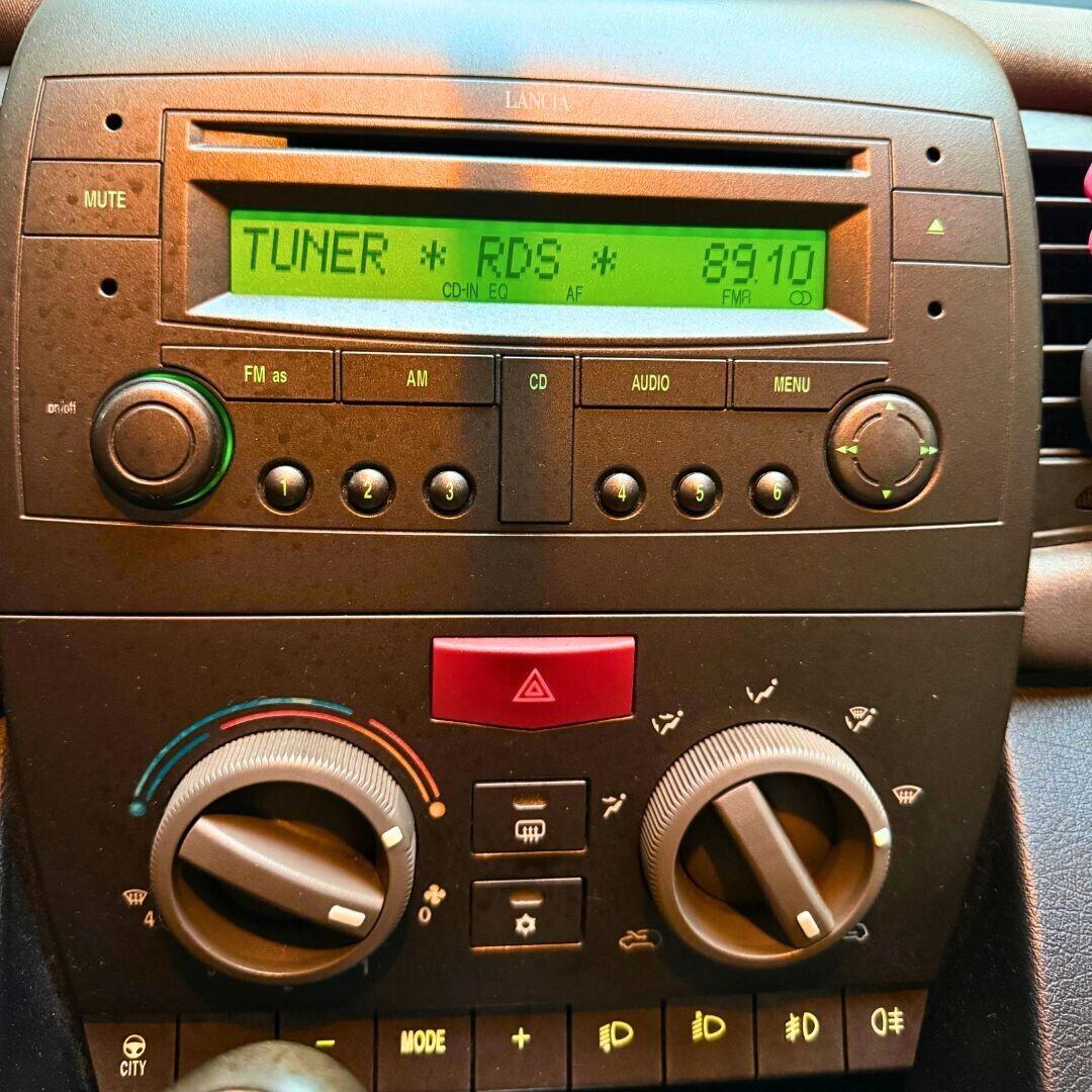 Lancia Ypsilon 1.2 Argento