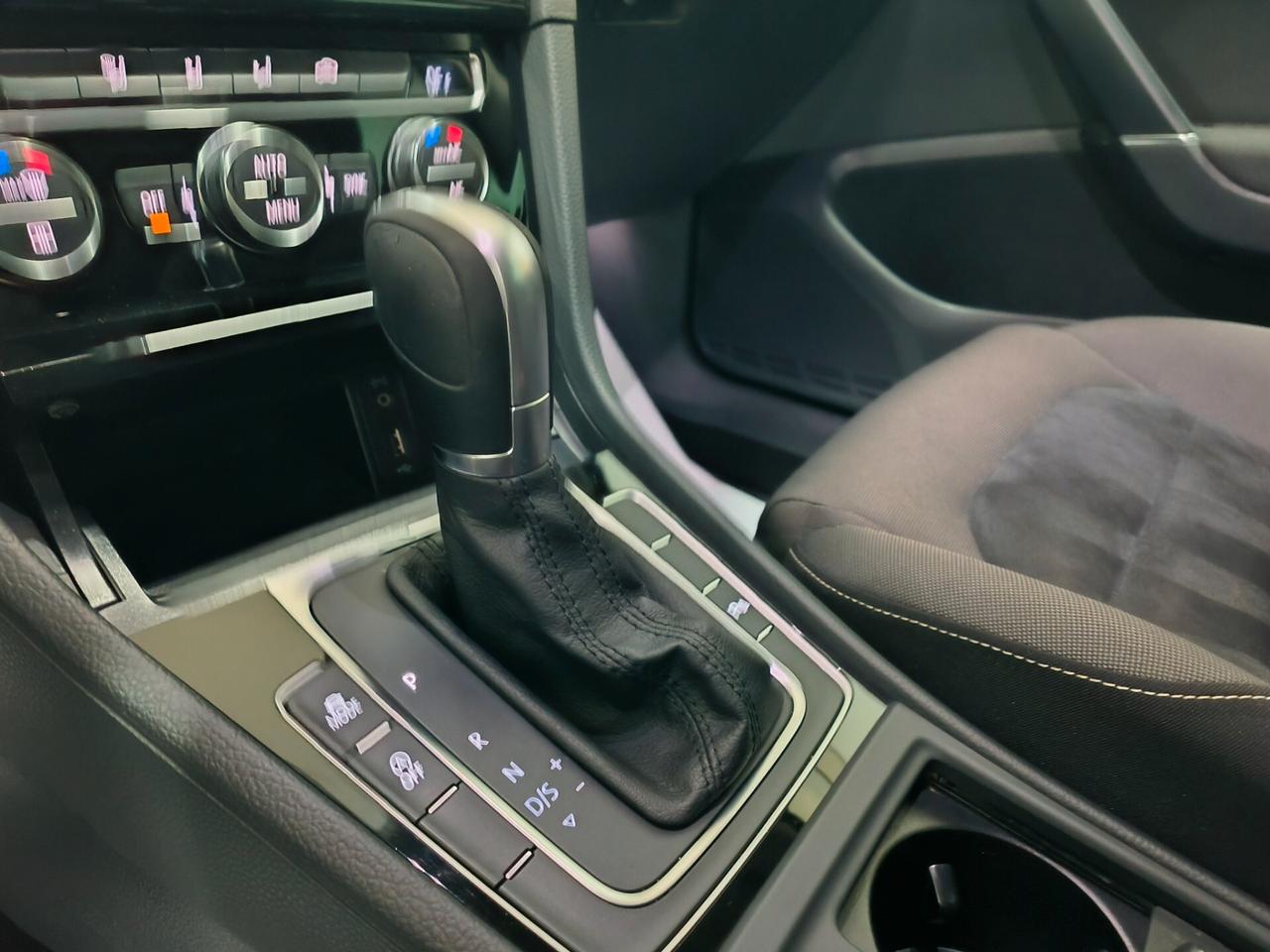 Volkswagen Golf 1.6 TDI 5p. Highline BlueMotion Technology