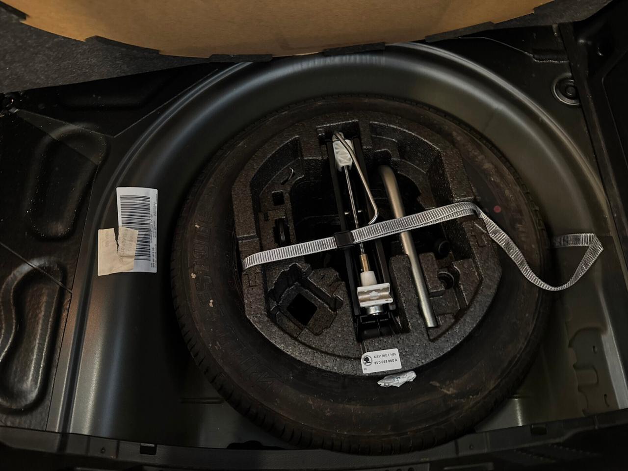 SKODA FABIA 1.0cc 60cv BENZINA NEOPATENTATI