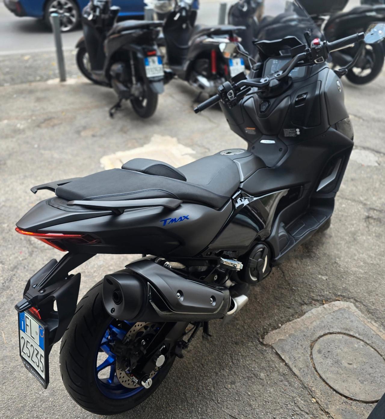 Yamaha T-Max 560