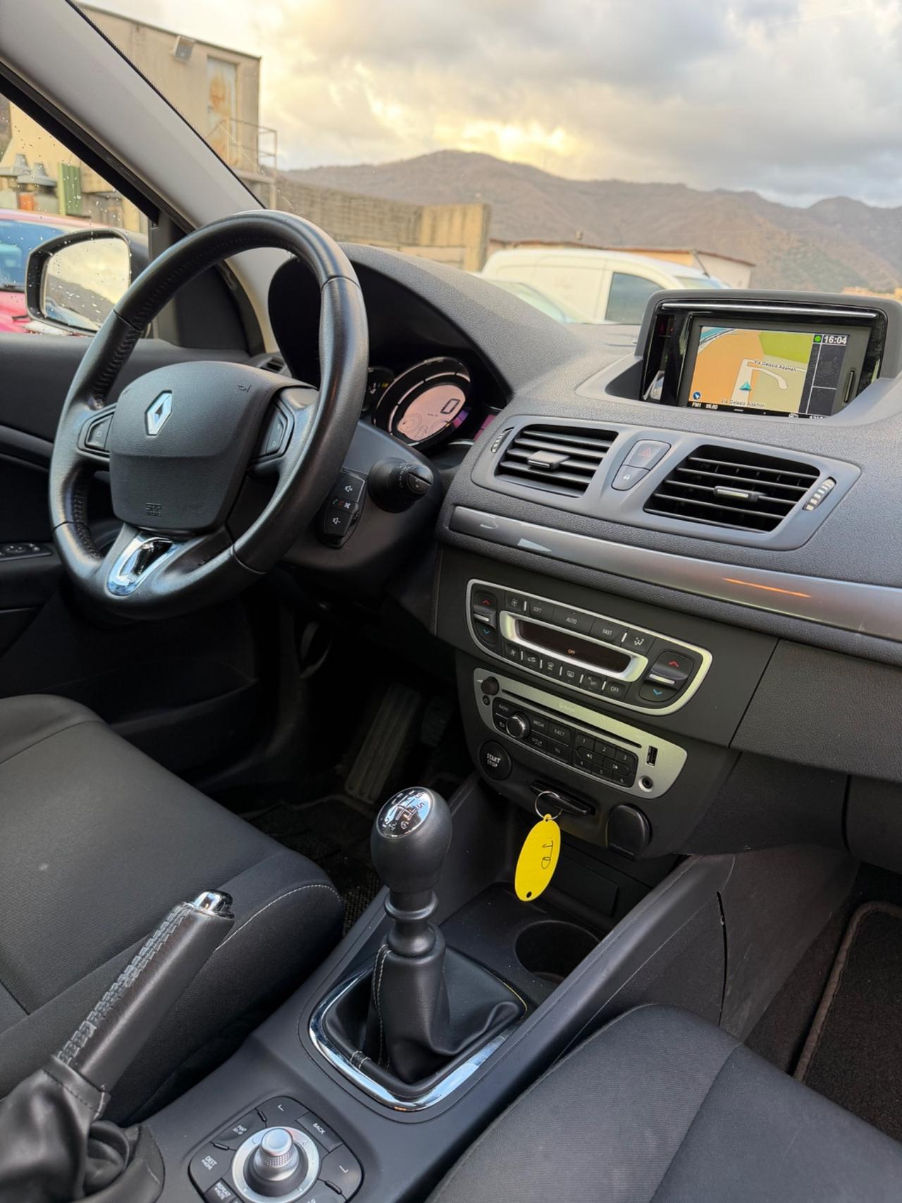 Renault Megane Mégane 1.5 dCi 110CV Limited - NEOPATENTATI