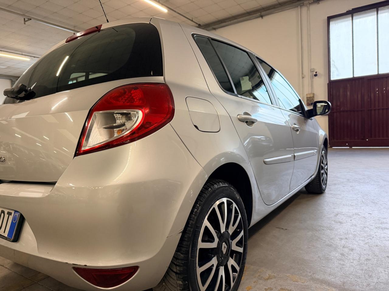 Renault Clio 1.2 16V 5 porte Dynamique