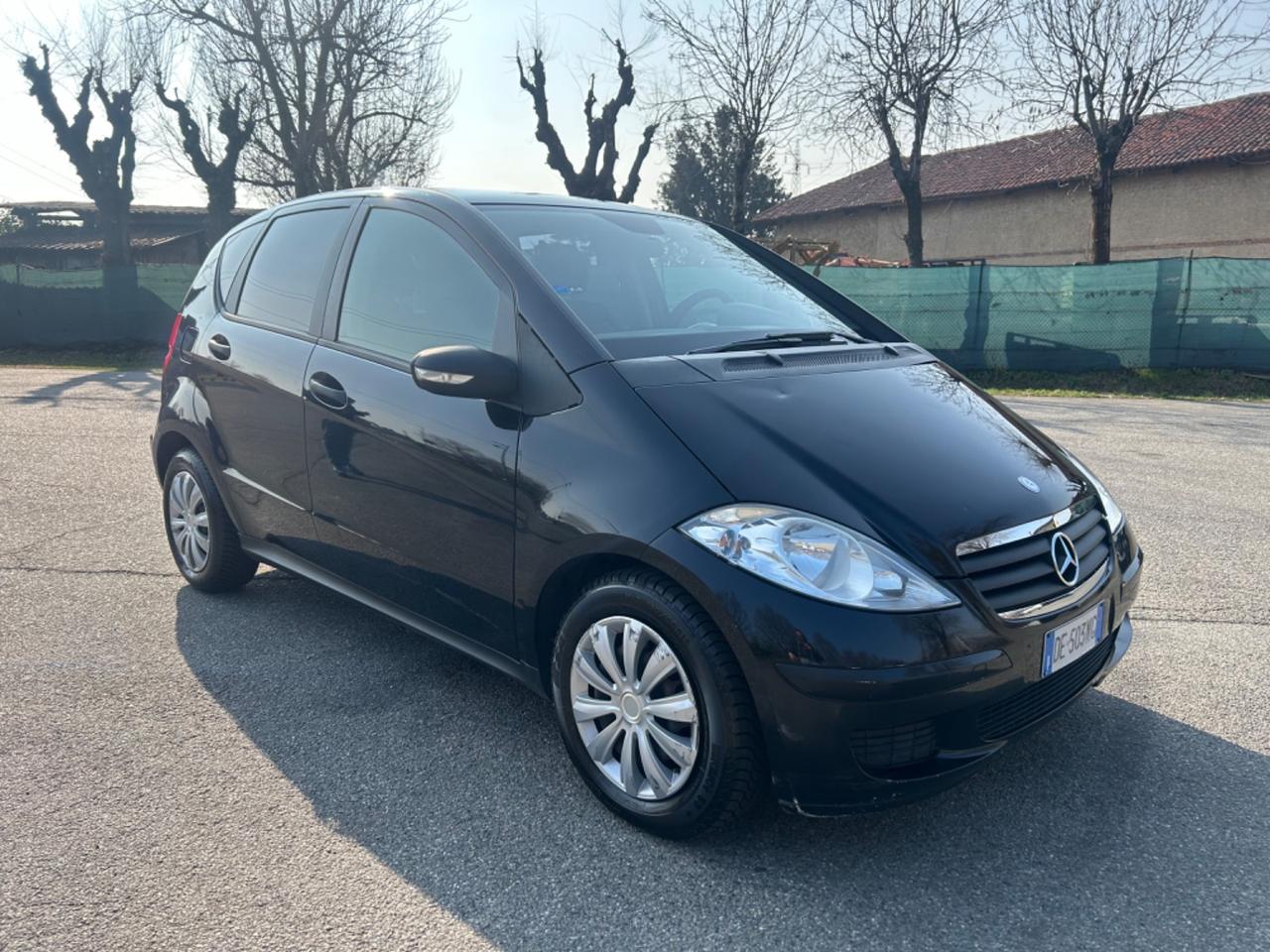 Mercedes-benz A 180 A 150 BlueEFFICIENCY Coupé