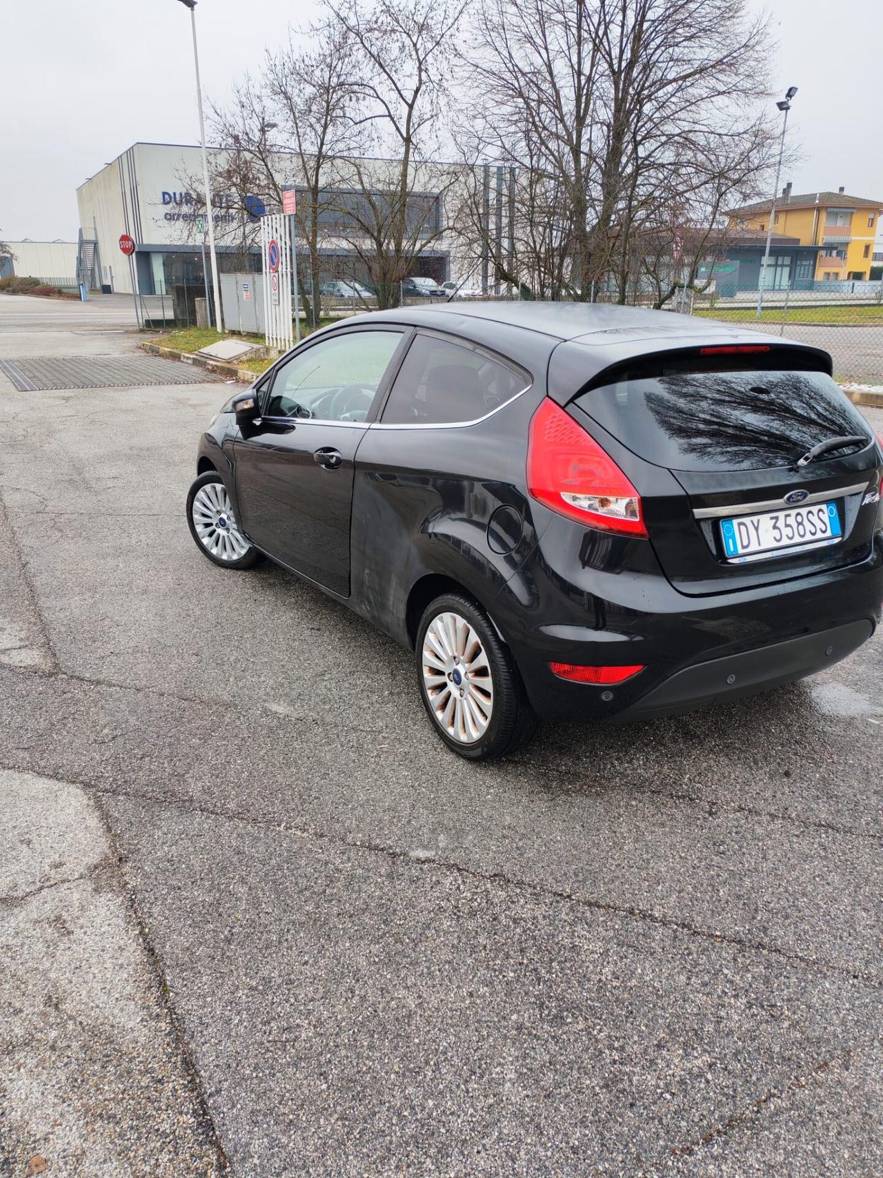 Ford Fiesta 1.2 82CV 3 porte Titanium