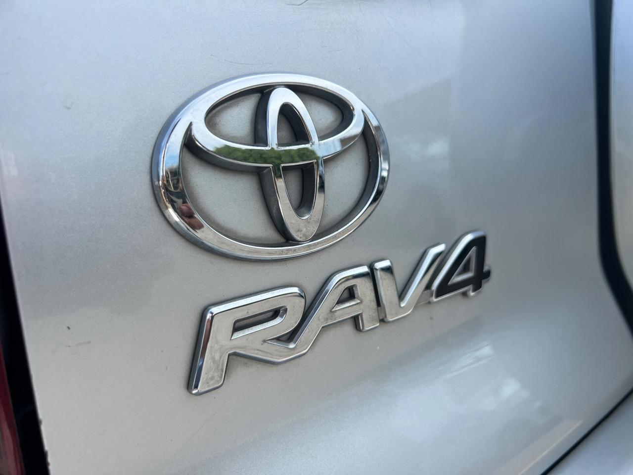 Toyota RAV 4 2.0 4x4