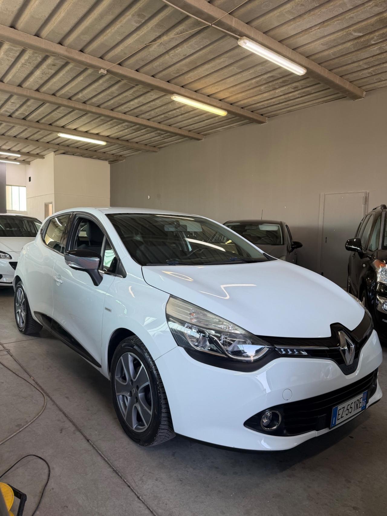 Renault Clio 1.5 dCi 8V 75CV 5 porte Costume national