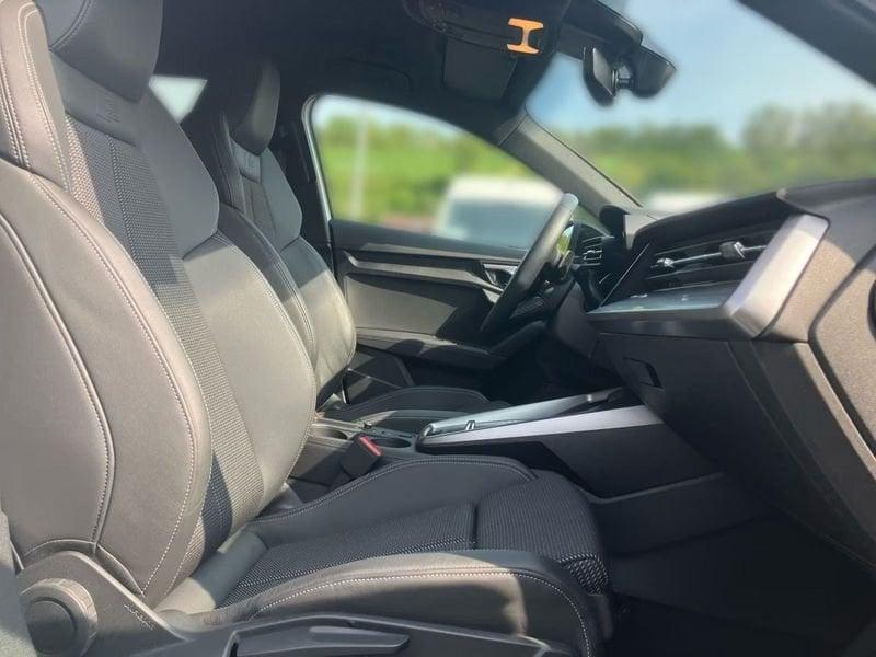 Audi A3 A3 SPB 30 TDI S line edition Black Pack 18" Cockpit