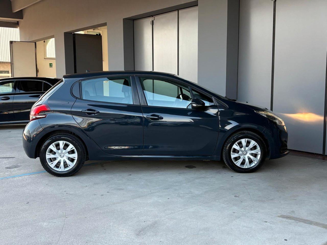 Peugeot 208 5 Porte 208 5p 1.0 puretech Access 68cv