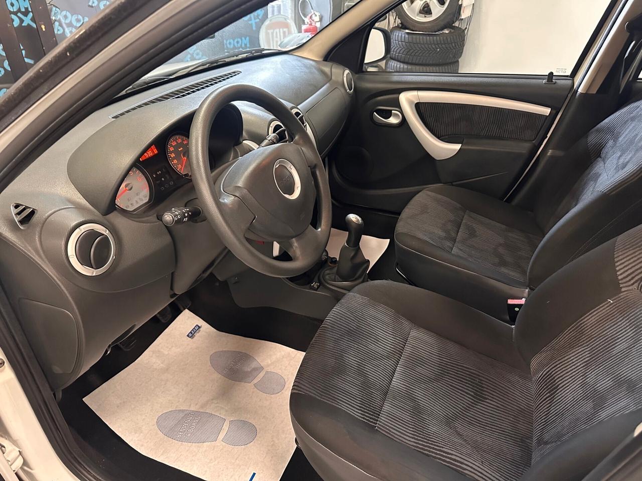 DACIA SANDERO GPL DI FABBRICA 5 PORTE