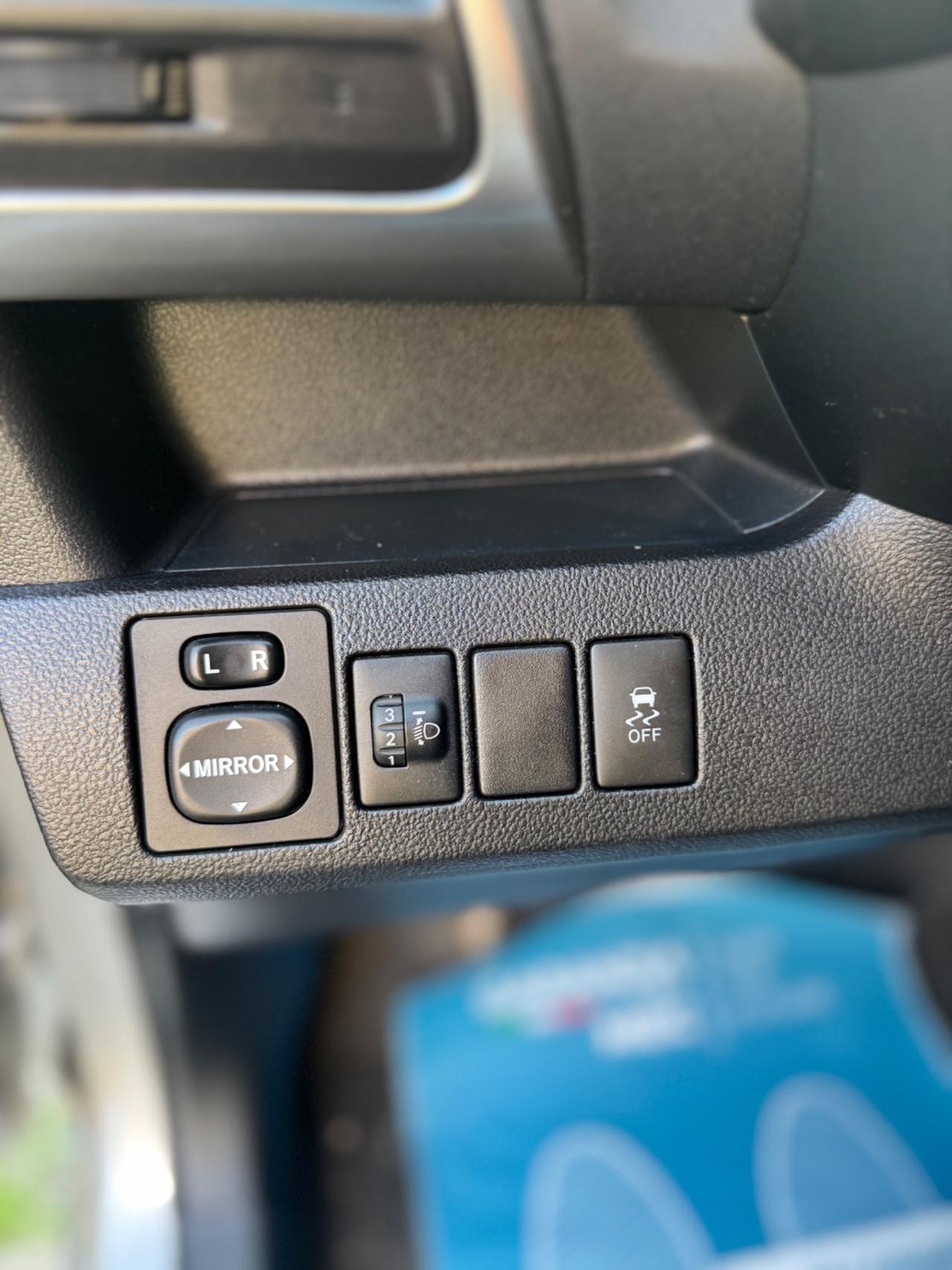 Toyota Verso-S 1.4D MMT Style. Neopatentati.