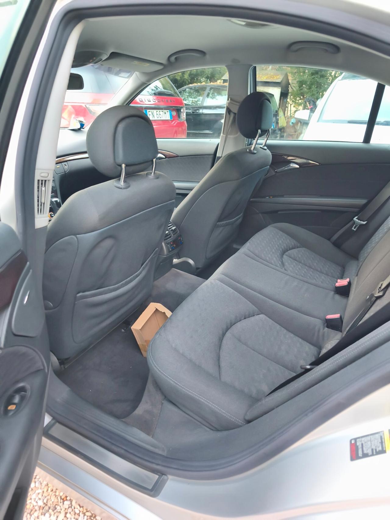 MERCEDES E320 CDI KM260MILA BERLINA