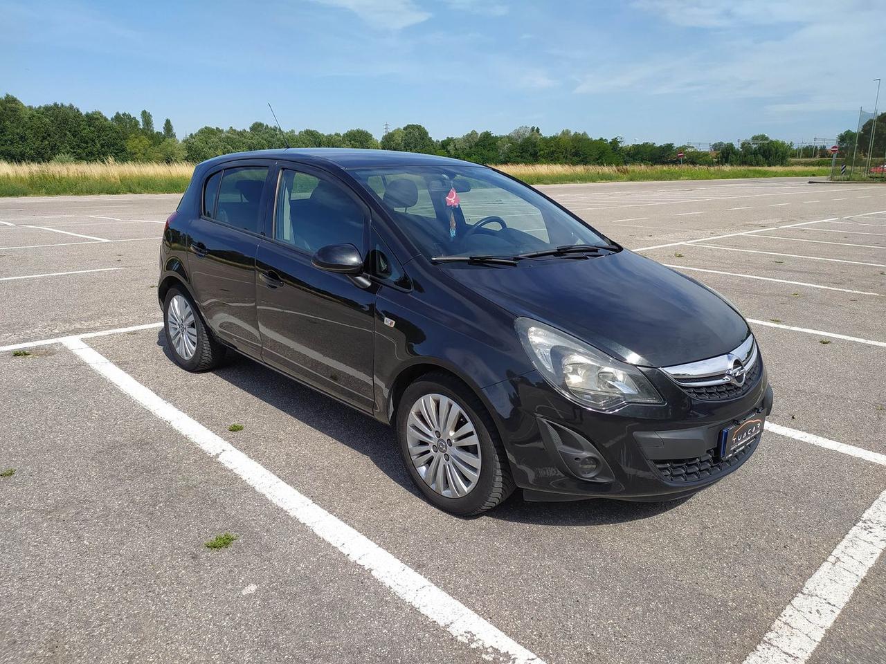 Opel Corsa Cosmo 1.2 #11303