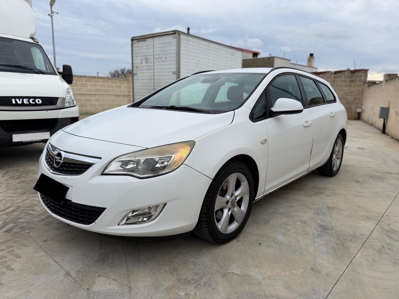 Opel Astra 1.7 CDTI 110CV Sports Tourer Cosmo