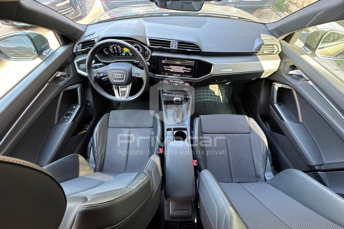 AUDI Q3 45 TFSI e S tronic S line edition