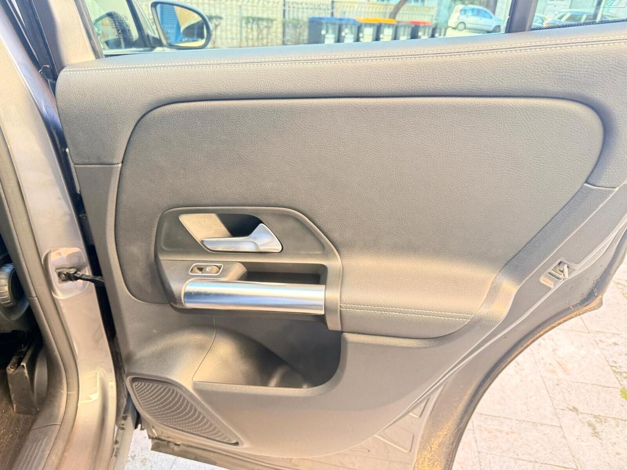 Mercedes-benz GLA 200 d Automatic Sport