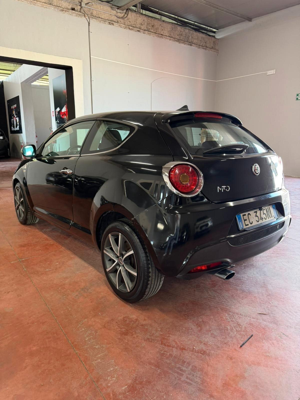 Alfa Romeo MiTo 1.6 JTDm 16V Distinctive Sport Pack