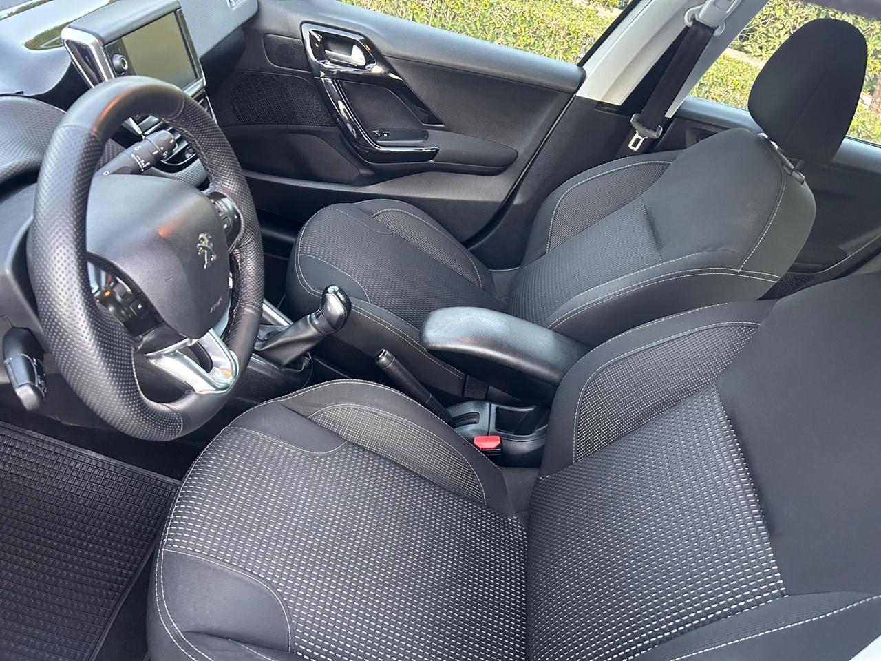 Peugeot 208 BlueHDi 75 5 porte Allure
