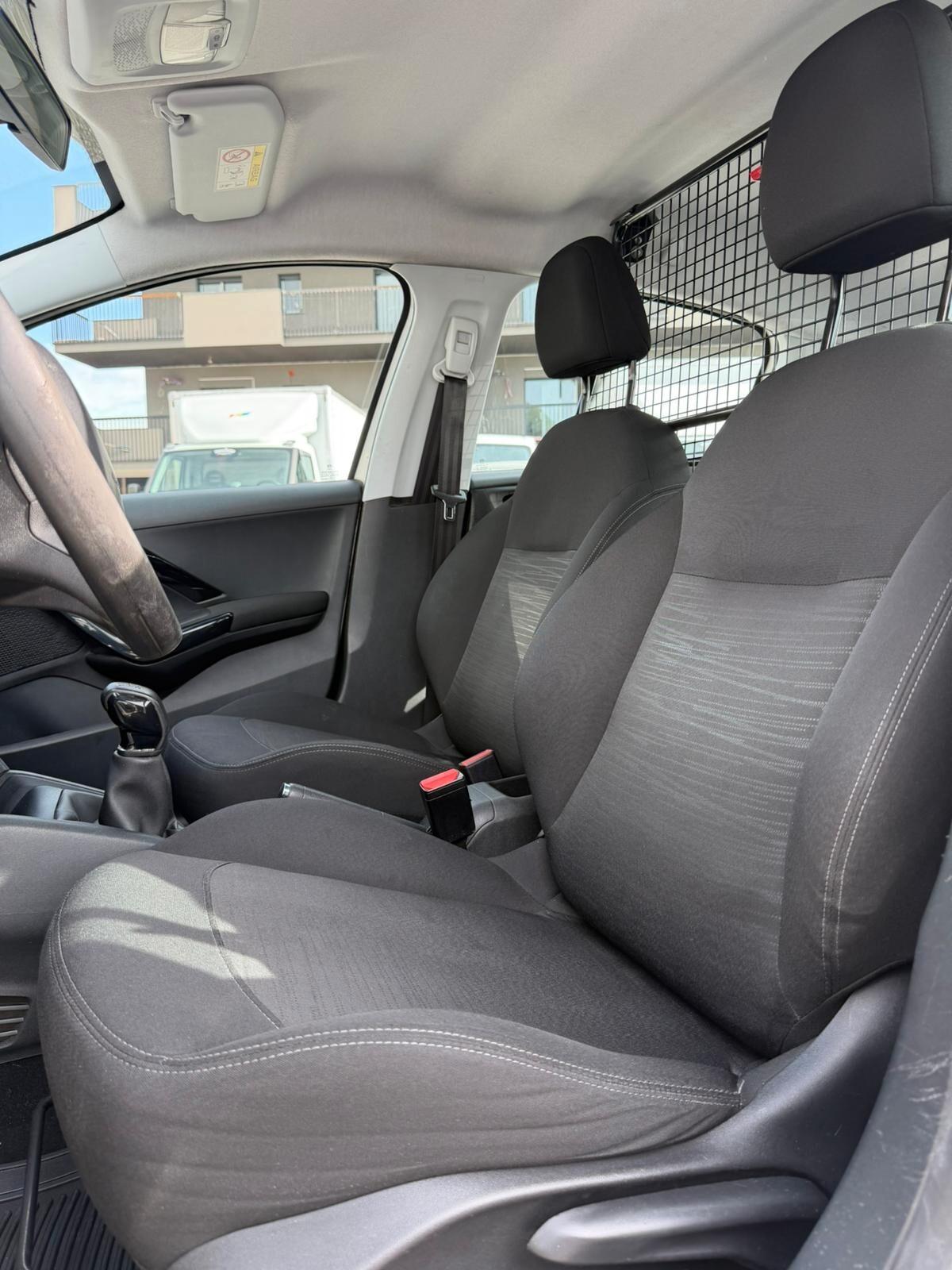 PEUGEOT 208 1.5HDI AUTOCARRO 2 POSTI