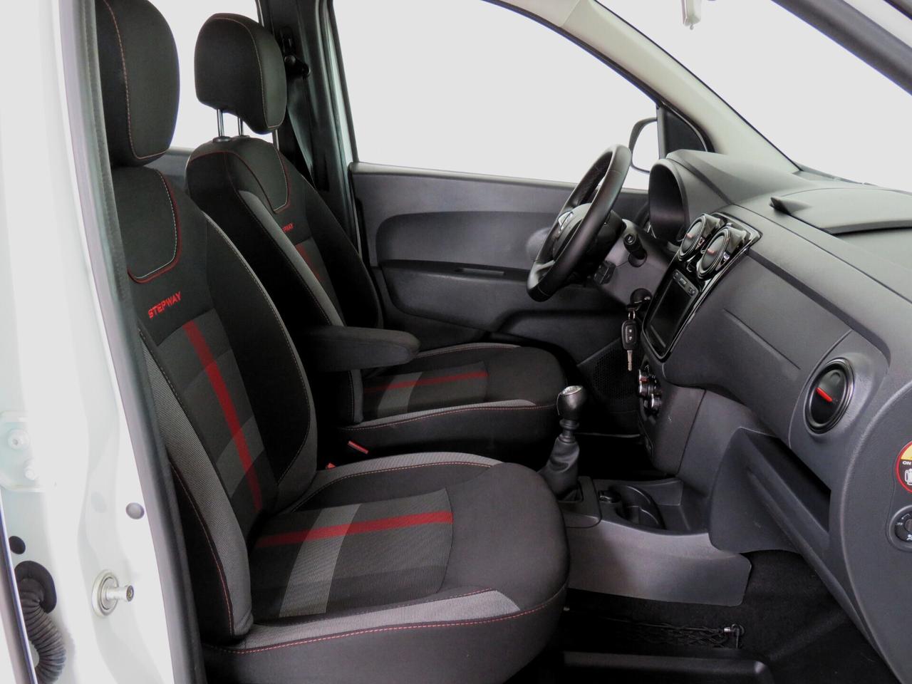 Dacia Lodgy Stepway 1.3 TCe 130CV - 7 posti