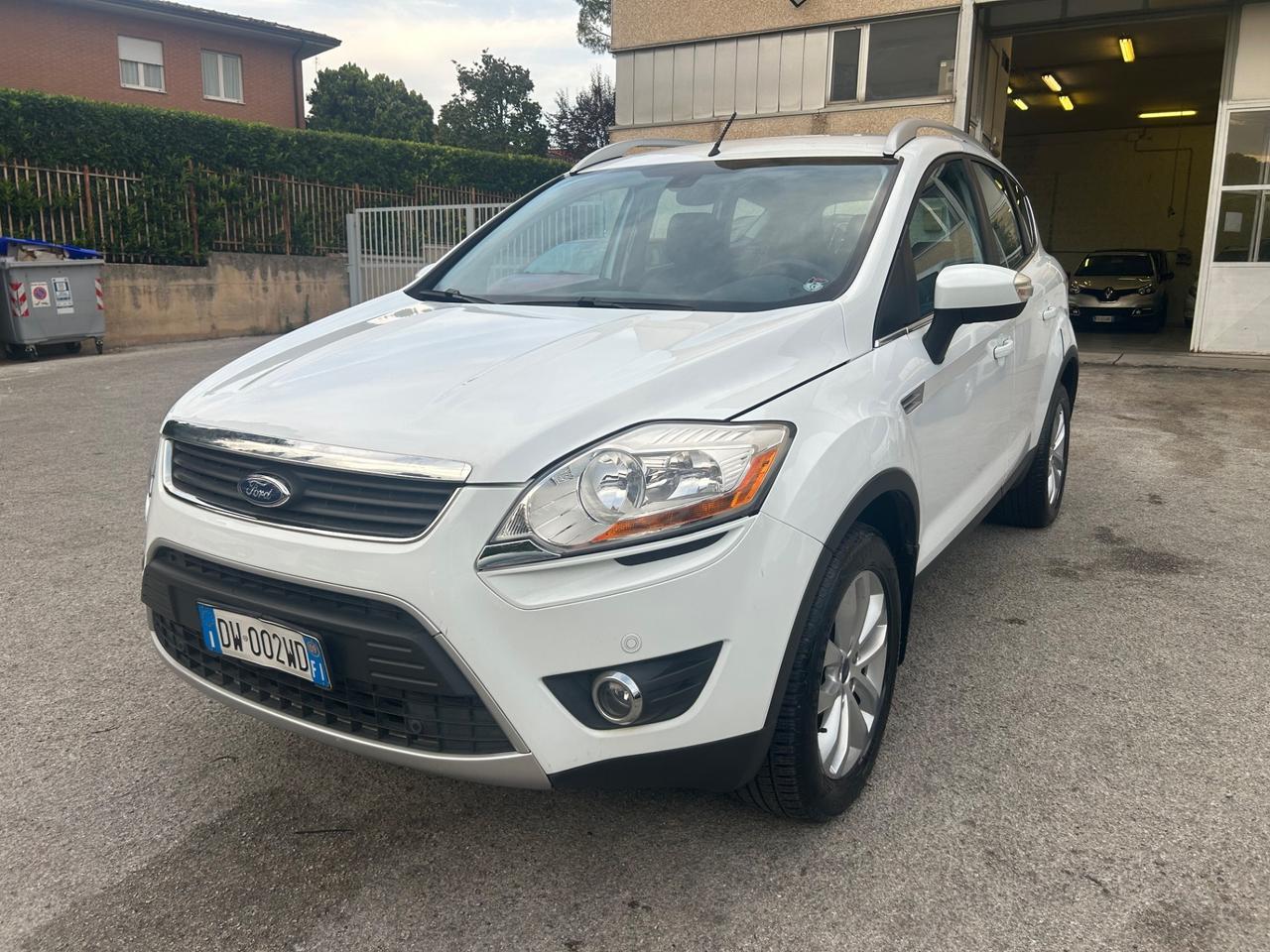 Ford Kuga 2.0 TDCi 4WD Gancio Traino 100000km