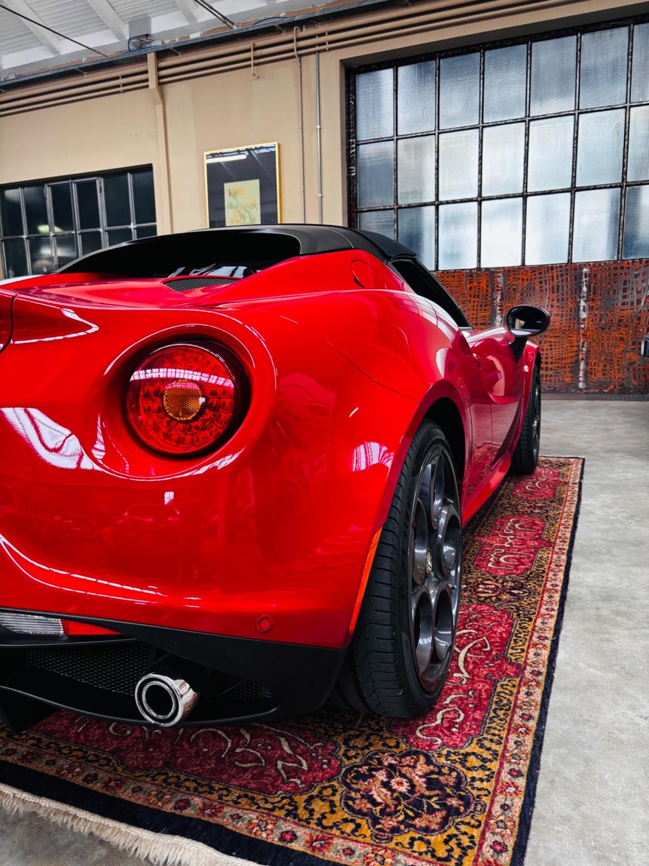 Alfa Romeo 4C 1750 TBi Spider