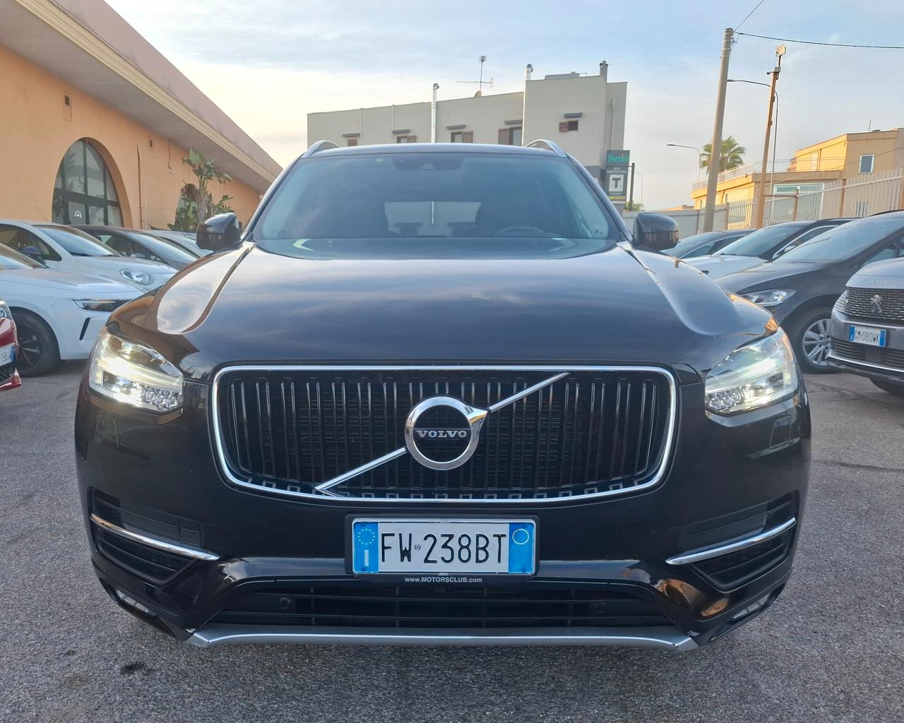 Volvo XC 90 XC90 D5 AWD Geartronic 7 posti Momentum