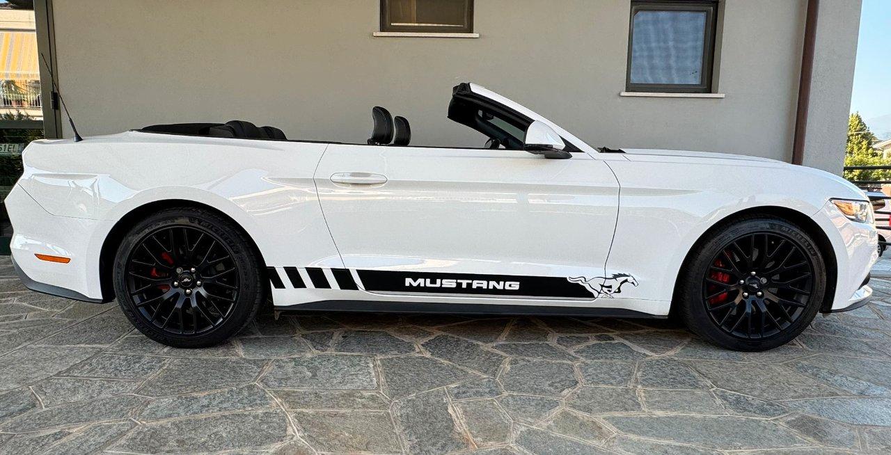 Ford Mustang Convertible 2.3 ecoboost 317cv