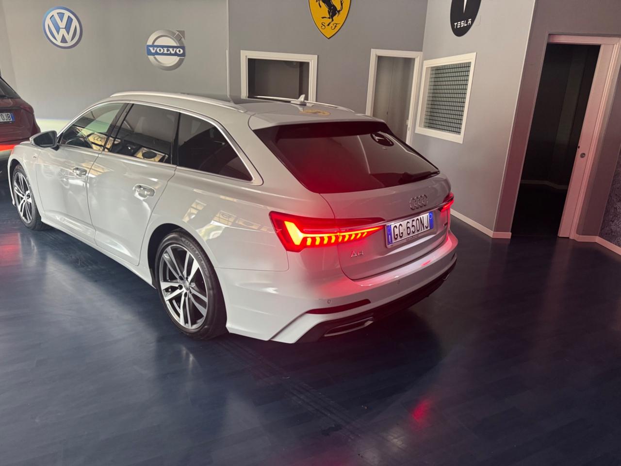 Audi A6 Avant 40 2.0 TDI quattro ultra S tronic Business