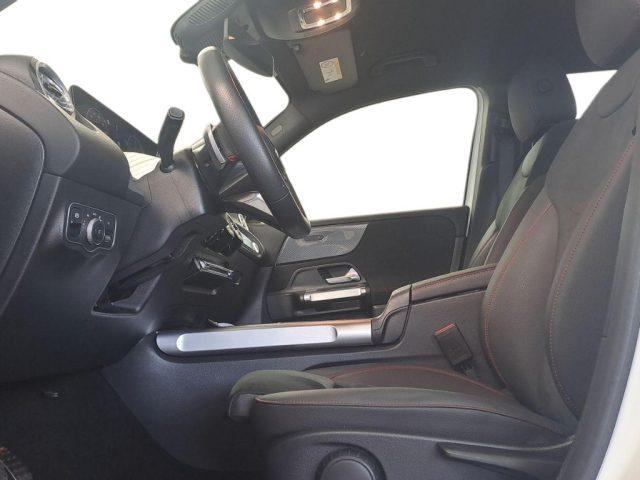 MERCEDES-BENZ GLB 200 d Automatic AMG Line Premium
