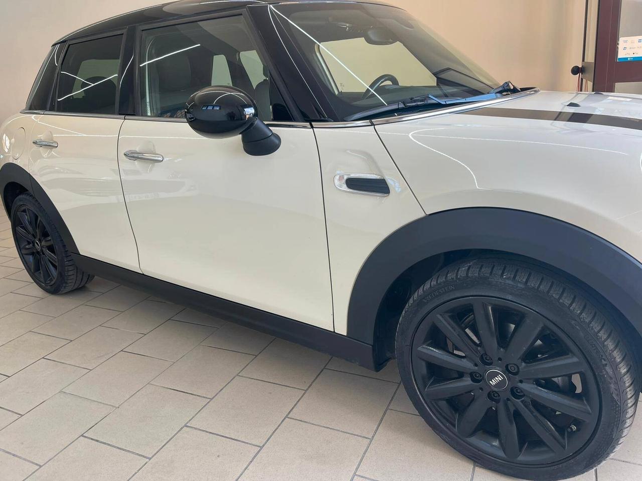 MINI Cooper 1.5 Turbo Benzina 130 CV,