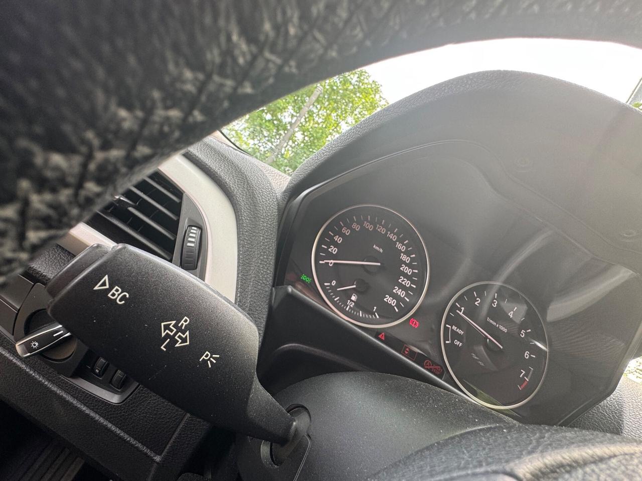 Bmw 114 114i 5p. Unique