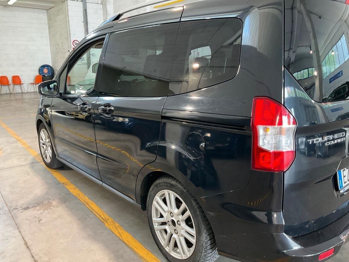 Ford Tourneo Courier 1.0 EcoBoost 100 CV Titanium