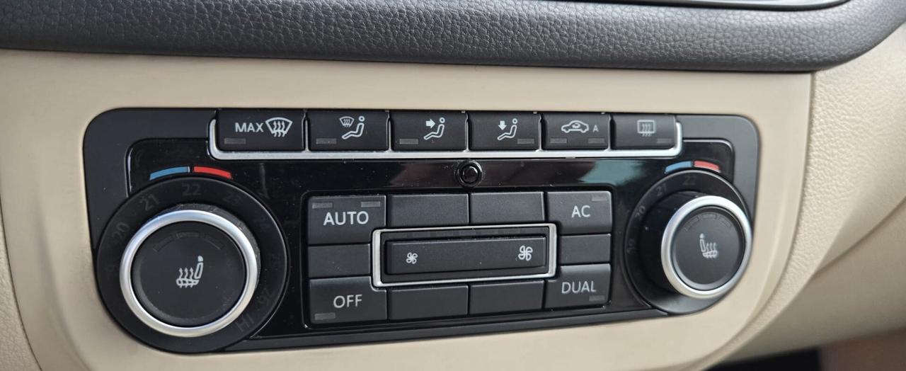 Volkswagen Tiguan 2.0 TDI 140CV 4MOTION DSG Sport & Style