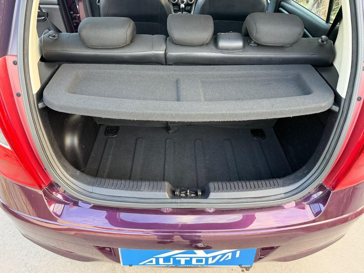 HYUNDAI - i10 - 1.1 12V Fiorucci