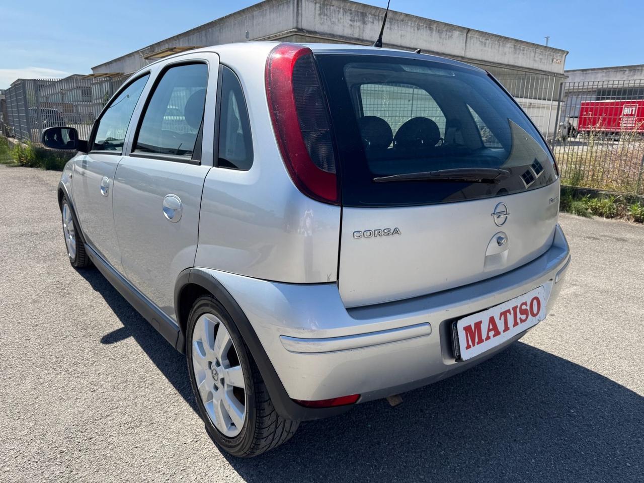 Opel Corsa 1.2 benzina 5 porte Cosmo