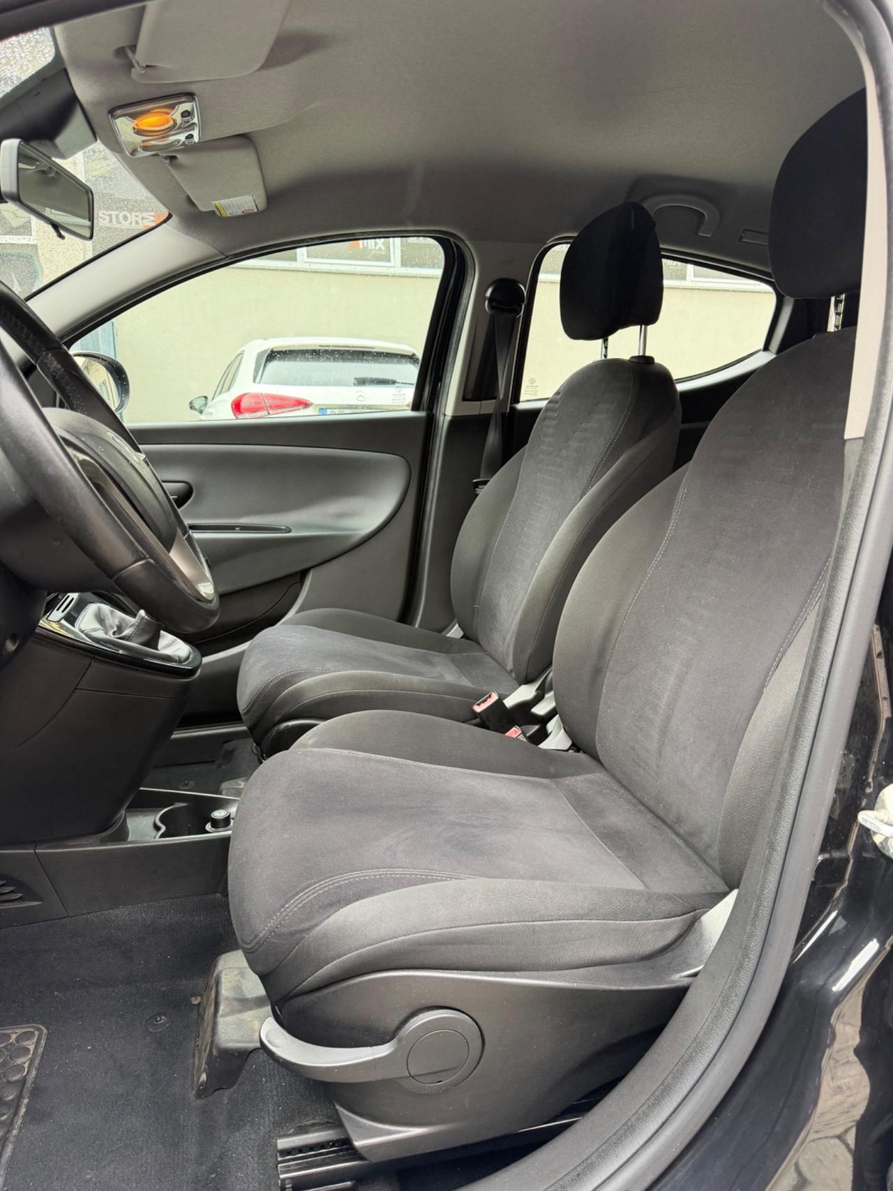 Lancia Ypsilon 1.2 Neopatentati Euro 6