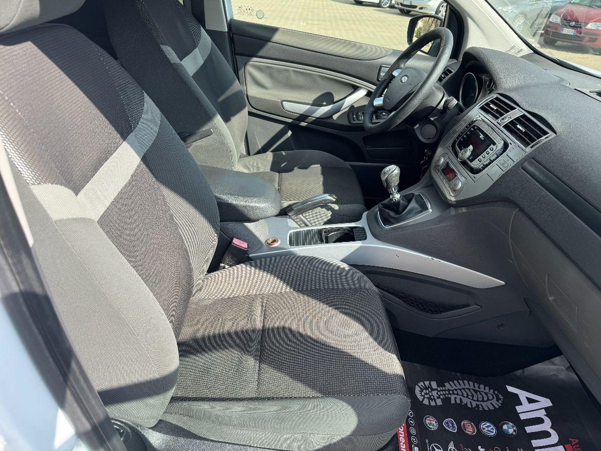 FORD Kuga 2.0 TDCi 140CV Titanium