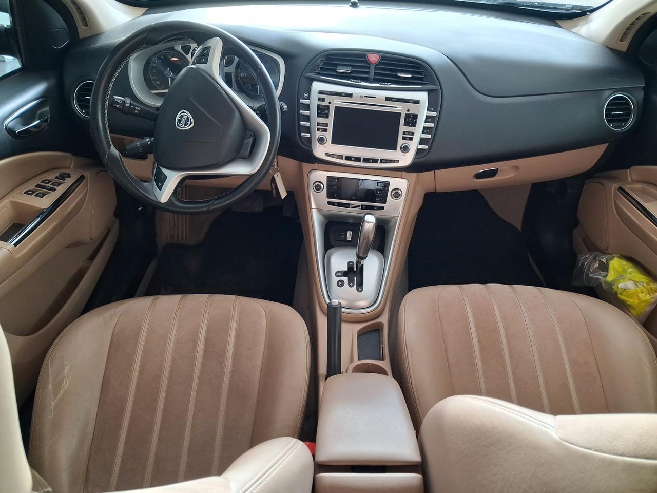 Lancia Delta 1.6 MJT DPF automatica unico proprietario