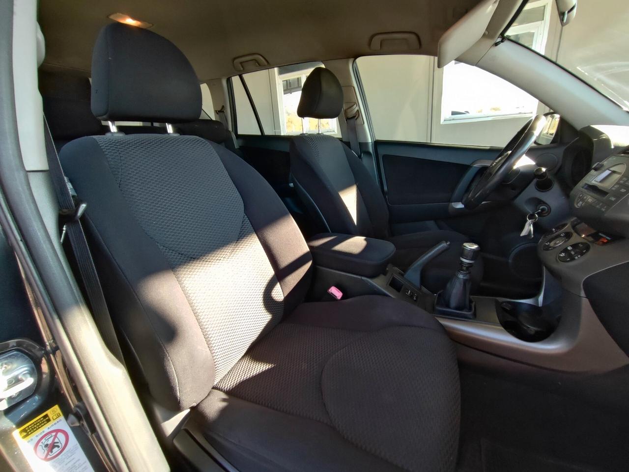 Toyota RAV 4 RAV4 2.2 D-4D 136 CV Luxury