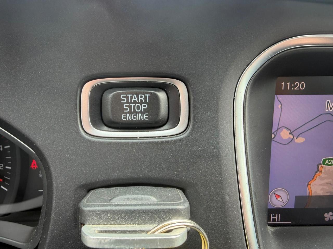 Volvo V40 D2 DISPLAY/NAVI