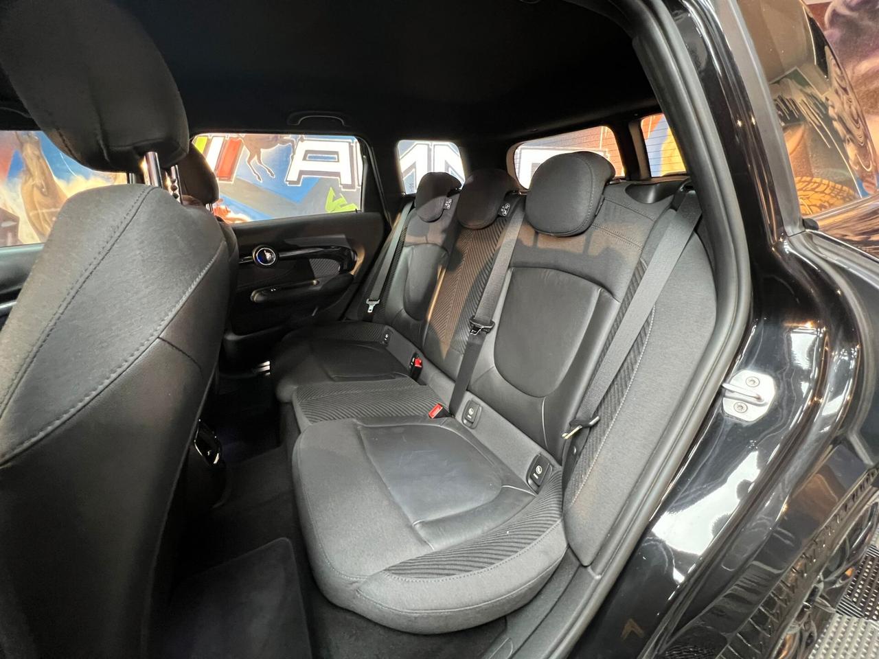 Mini Clubman 2.0 Cooper D Hype auto (042)