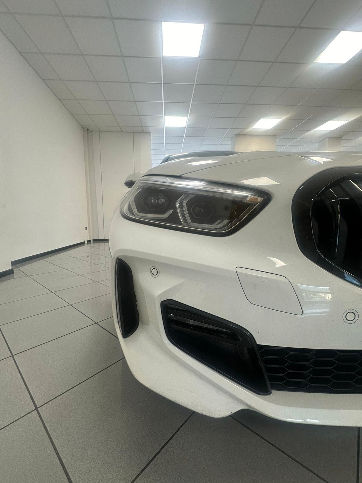 Bmw 118 118d 5p. Msport