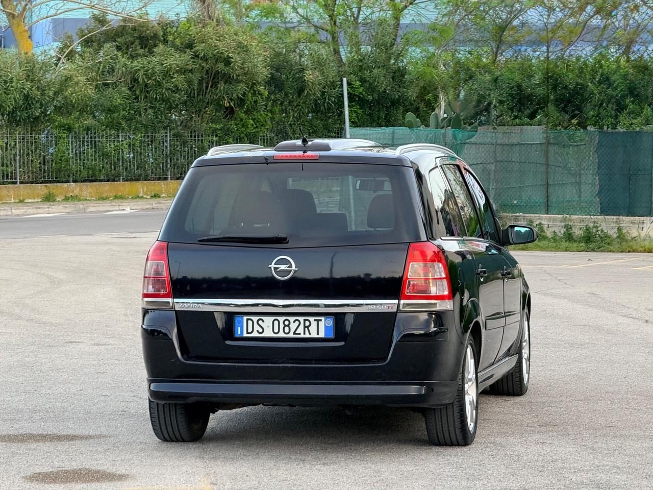 Opel Zafira 1.9 diesel Cosmo