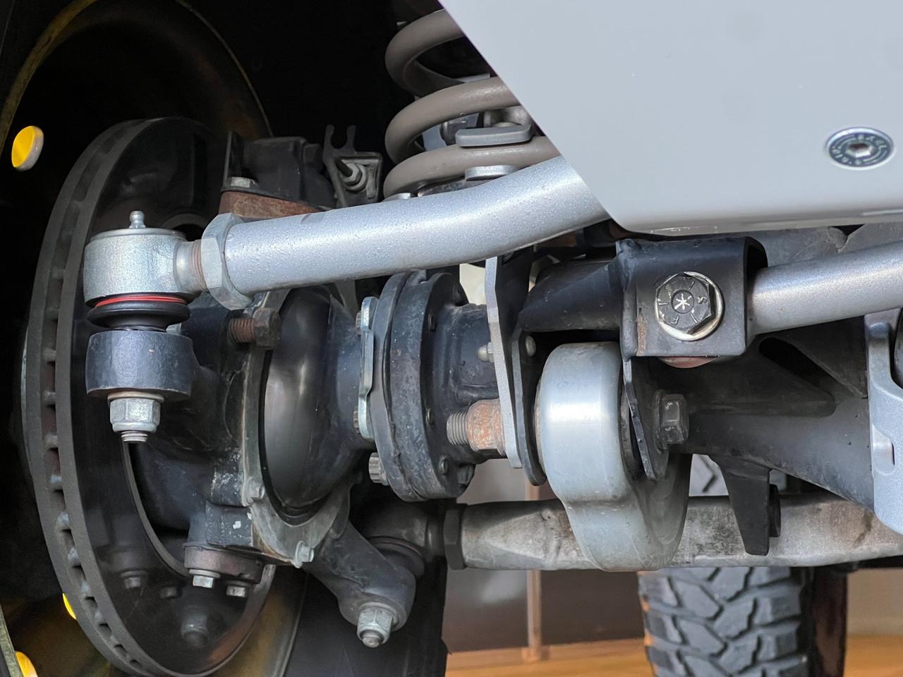 Land Rover Defender 110 2.4 TD4 High Capacity Pick Up E "The world's style"