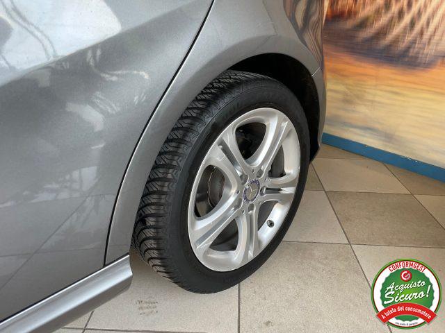 MERCEDES-BENZ A 180 CDI Sport *NAVI*CAMERA