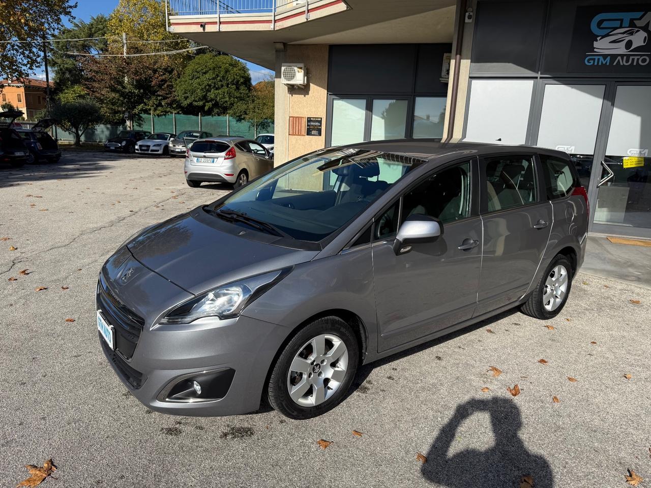 Peugeot 5008 BlueHDi 120 cv - 7 Posti