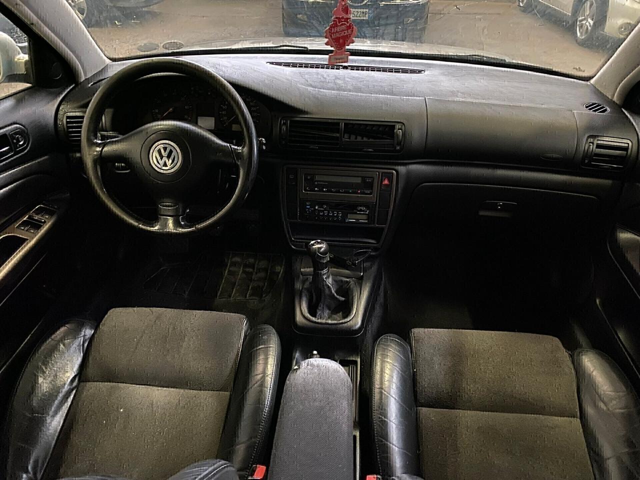 Volkswagen Passat 1.8 T 20V cat Trendline-2002