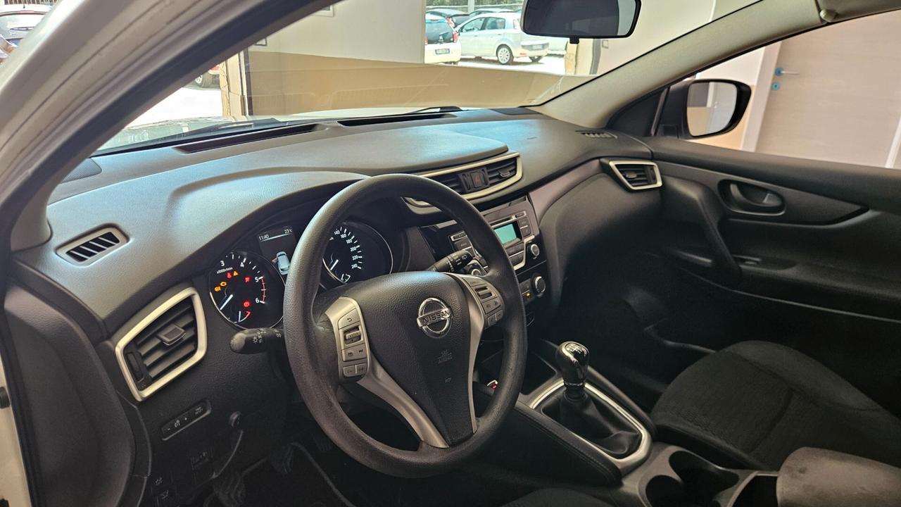 Nissan Qashqai 1.5 dCi Visia